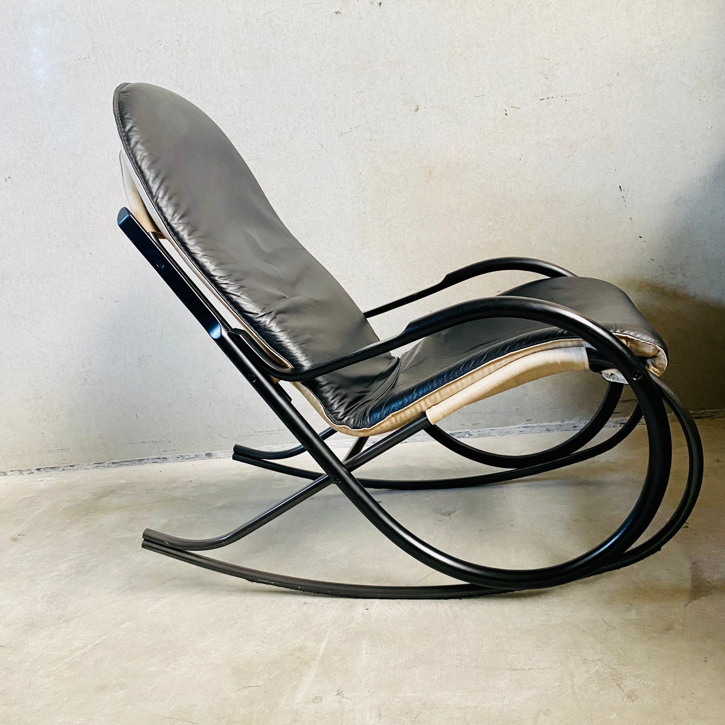 Schaukelstuhl „Nonna“ von Paul Tuttle für Strässle International, Schweiz 1970