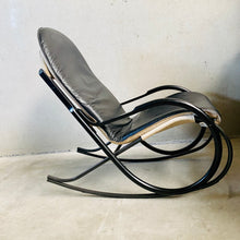 Load image into Gallery viewer, Rocking Chair &quot;Nonna&quot; by Paul Tuttle for Strässle International, Switzerland 1970
