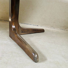 Load image into Gallery viewer, Mid-Century Rosewood Round Extendable Danish Design Dining Table 1970
