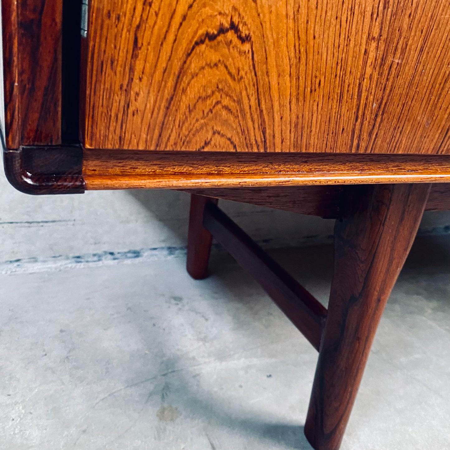 William Watting für Fristho Mid-Century Rosewood Highboard, Niederlande 1960