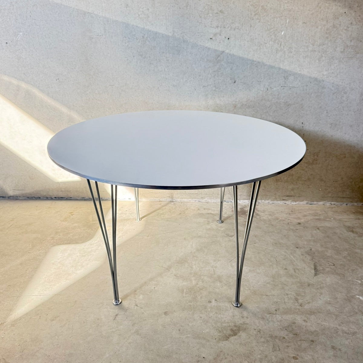 Supercircular Dining Table by Piet Hein, Bruno Mathsson & Arne Jacobsen for Fritz Hansen – Denmark