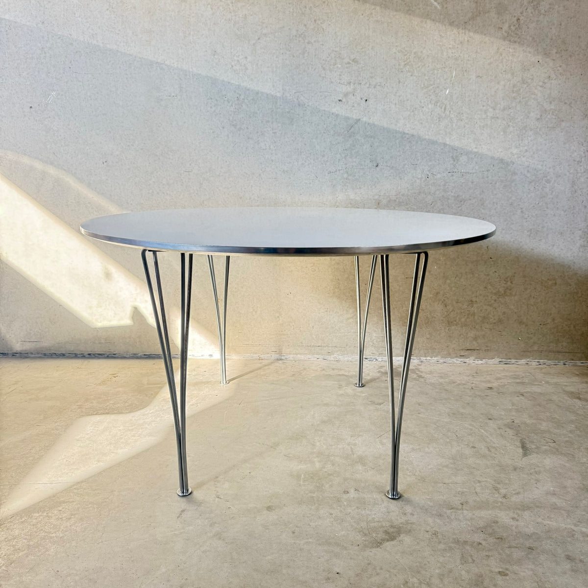 Supercircular Dining Table by Piet Hein, Bruno Mathsson & Arne Jacobsen for Fritz Hansen – Denmark