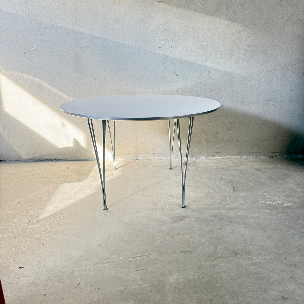 Supercircular Dining Table by Piet Hein, Bruno Mathsson & Arne Jacobsen for Fritz Hansen – Denmark