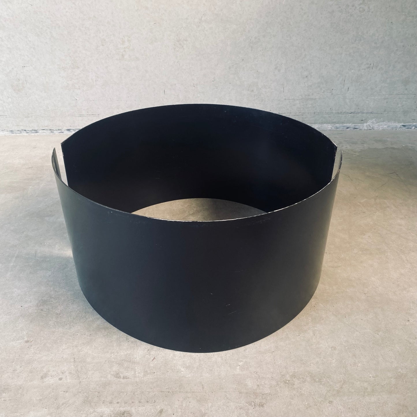 Runder Couchtisch im Stil des Brutalismus, entworfen vom Bildhauer Paul Kingma, Niederlande, 1985