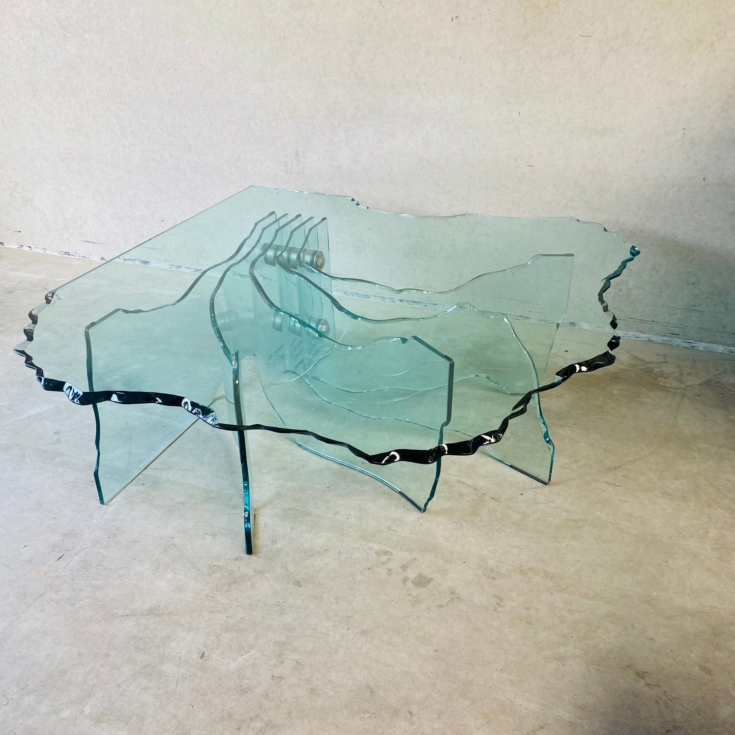 Table basse sculpturale en verre sculpté à la main « Coquillage » de Fiam Italia, par Danny Lane, Italie, 1988