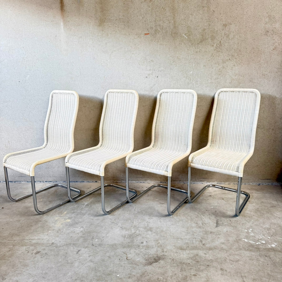 Set of 4 by Jean  Prouvé for Tecta B25 Cantilever Dining Chairs in White Pitriet, Germany 1993