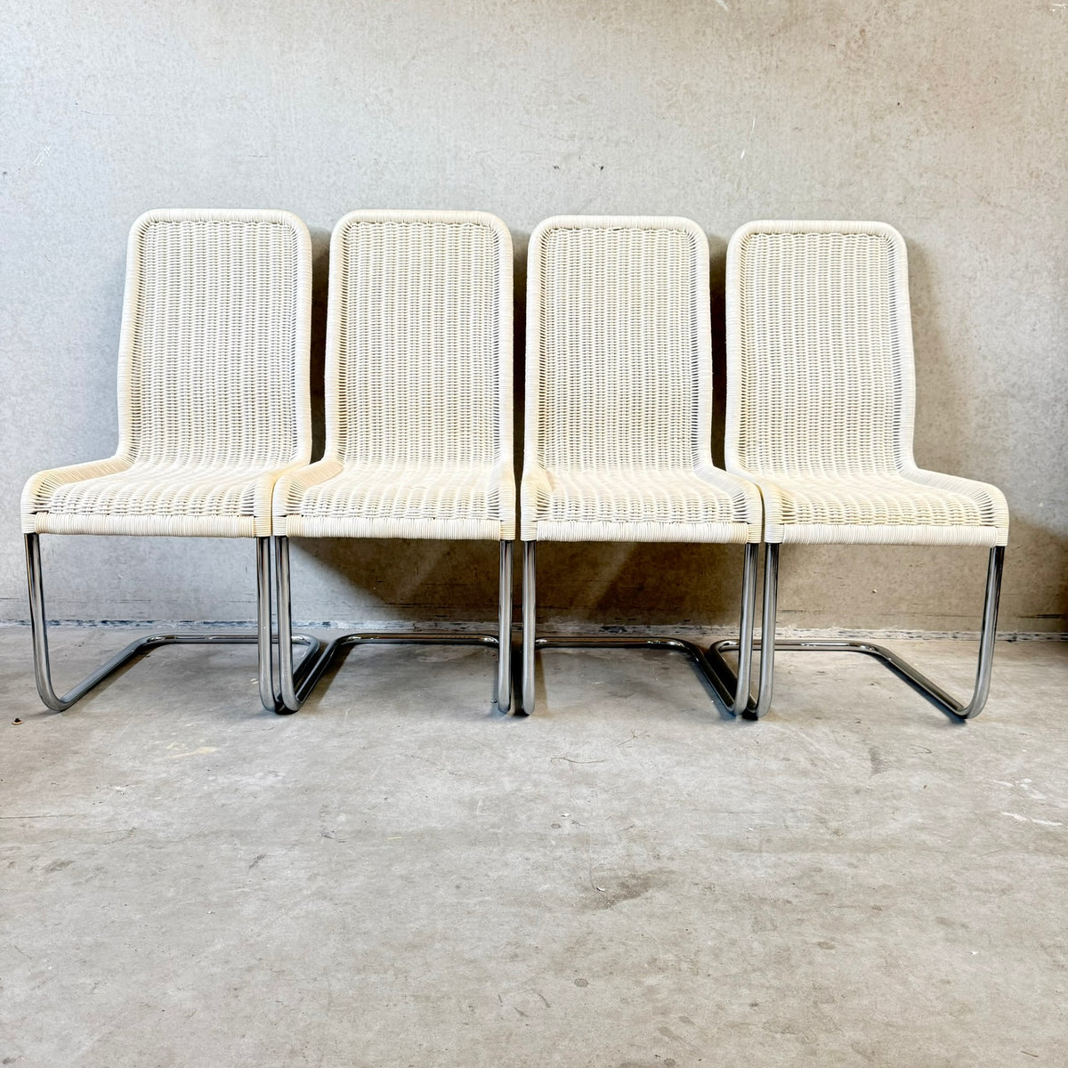 Set of 4 by Jean  Prouvé for Tecta B25 Cantilever Dining Chairs in White Pitriet, Germany 1993