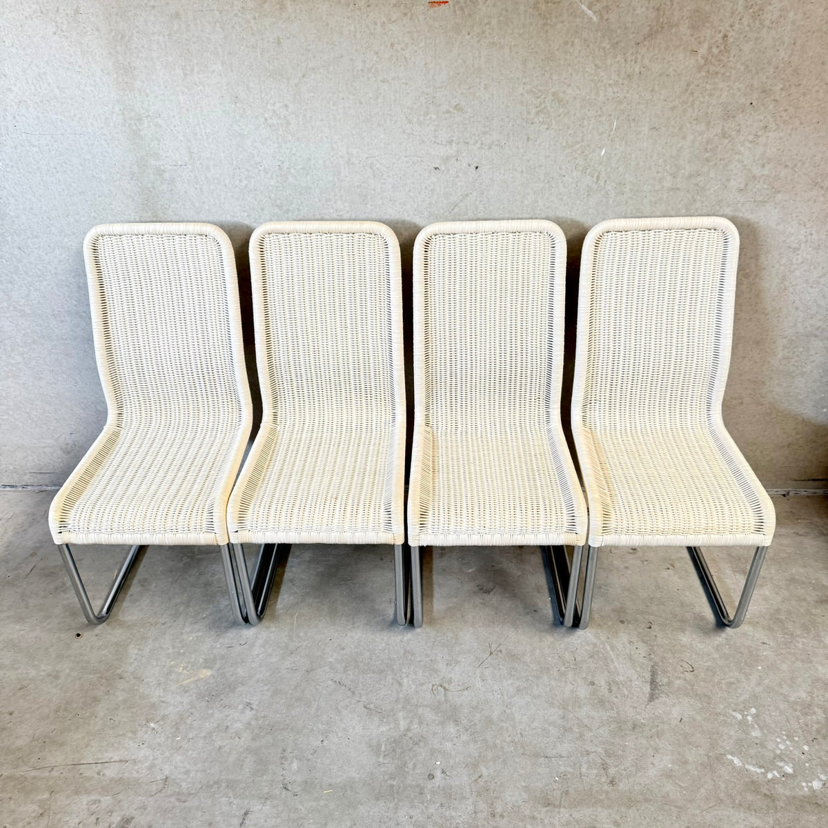 Set of 4 by Jean  Prouvé for Tecta B25 Cantilever Dining Chairs in White Pitriet, Germany 1993