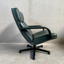 Load image into Gallery viewer, Artifort Swiffle Arm Chair &quot;F141&quot; by Geoffrey Harcourt, Netherlands 1978
