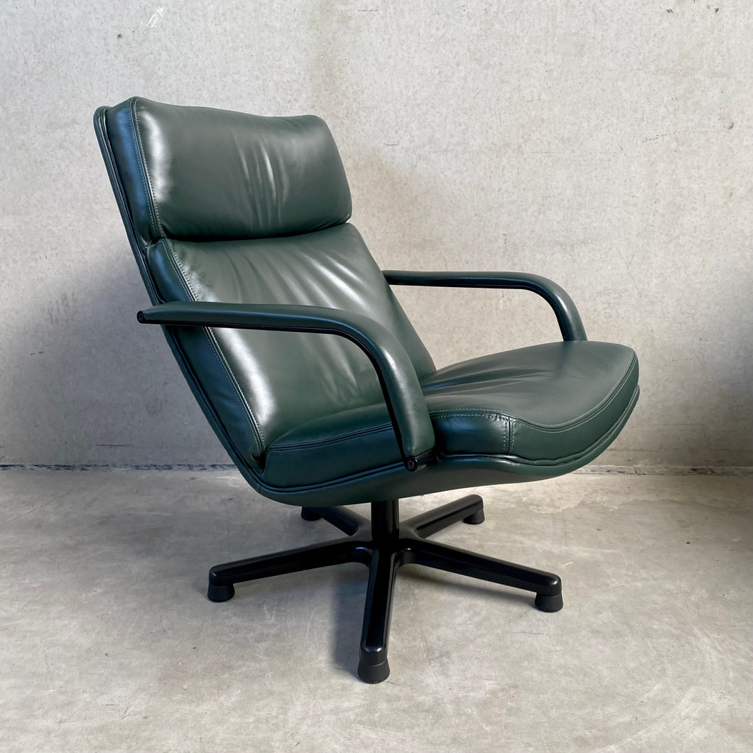 Artifort Swiffle Arm Chair 