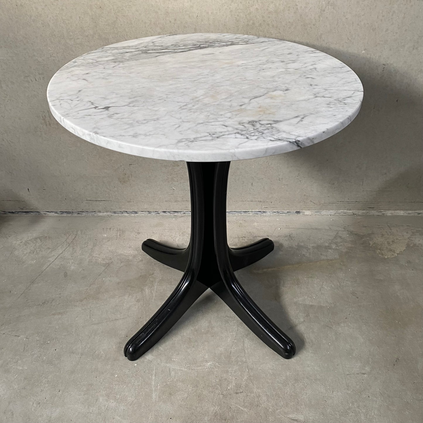 Thonet Marmor-Beistelltisch, 1970