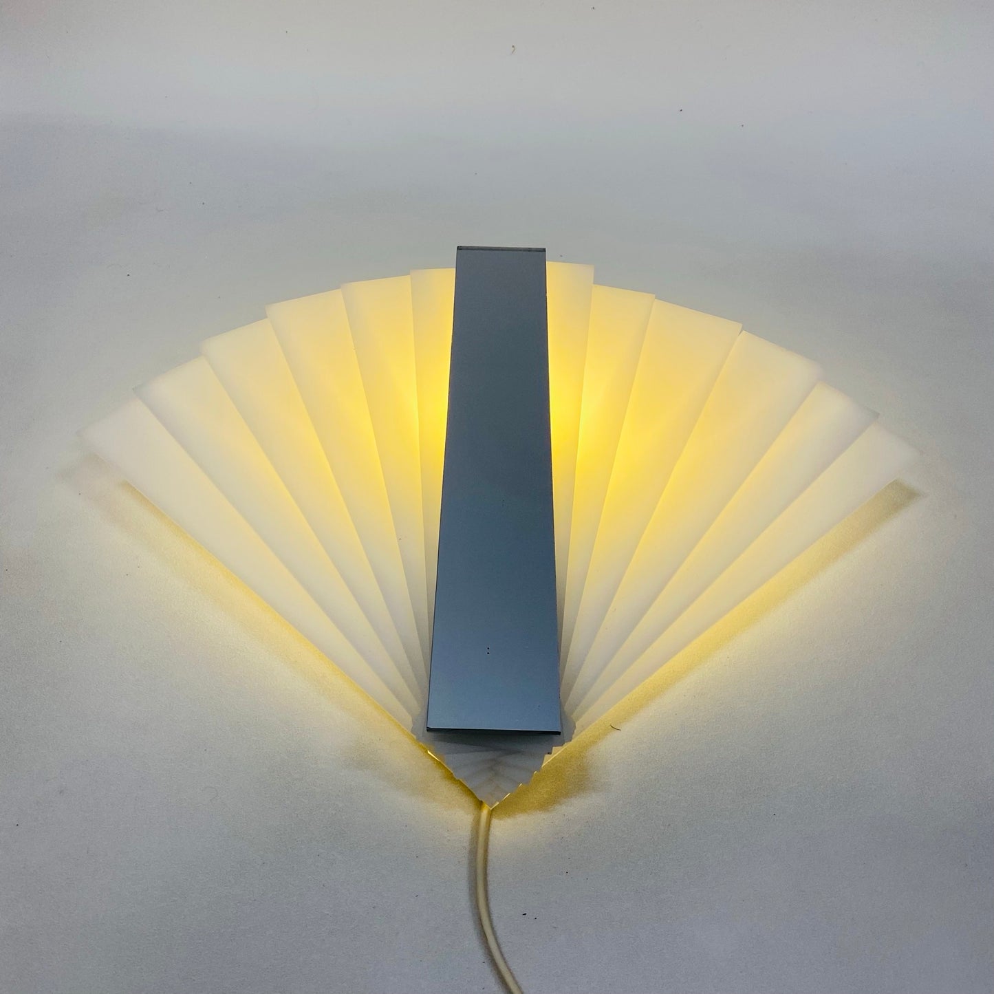 Applique murale postmoderne en acrylique de Mawa Design, 1980