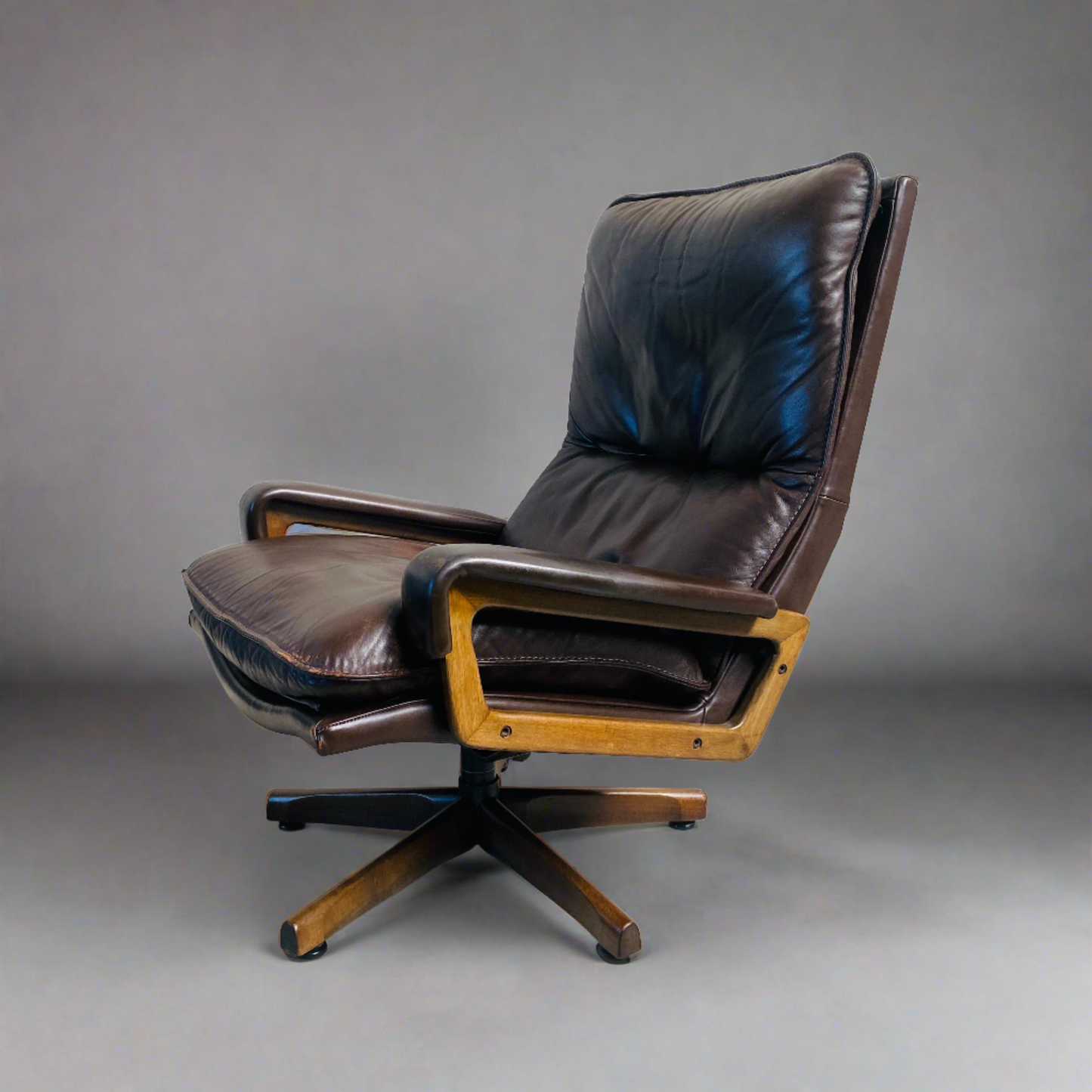 Ledersessel „King“ von André Vandenbeuck für Strässle, Schweiz, 1960