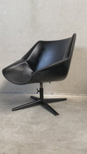 Load and play video in Gallery viewer, Mid-Century PASTOE FM08 Swiffle Chair by Cees Braakman, Netherlands 1959

