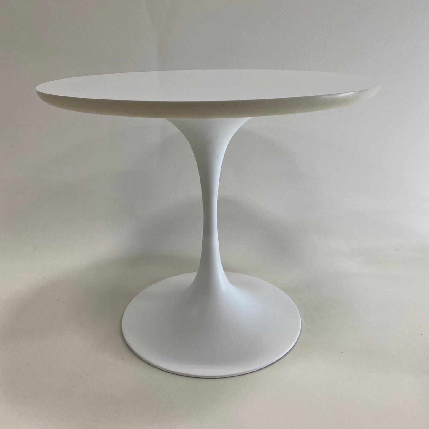 Beistelltisch aus Aluminiumguss von Maurice Burke für Arkana England, 1960