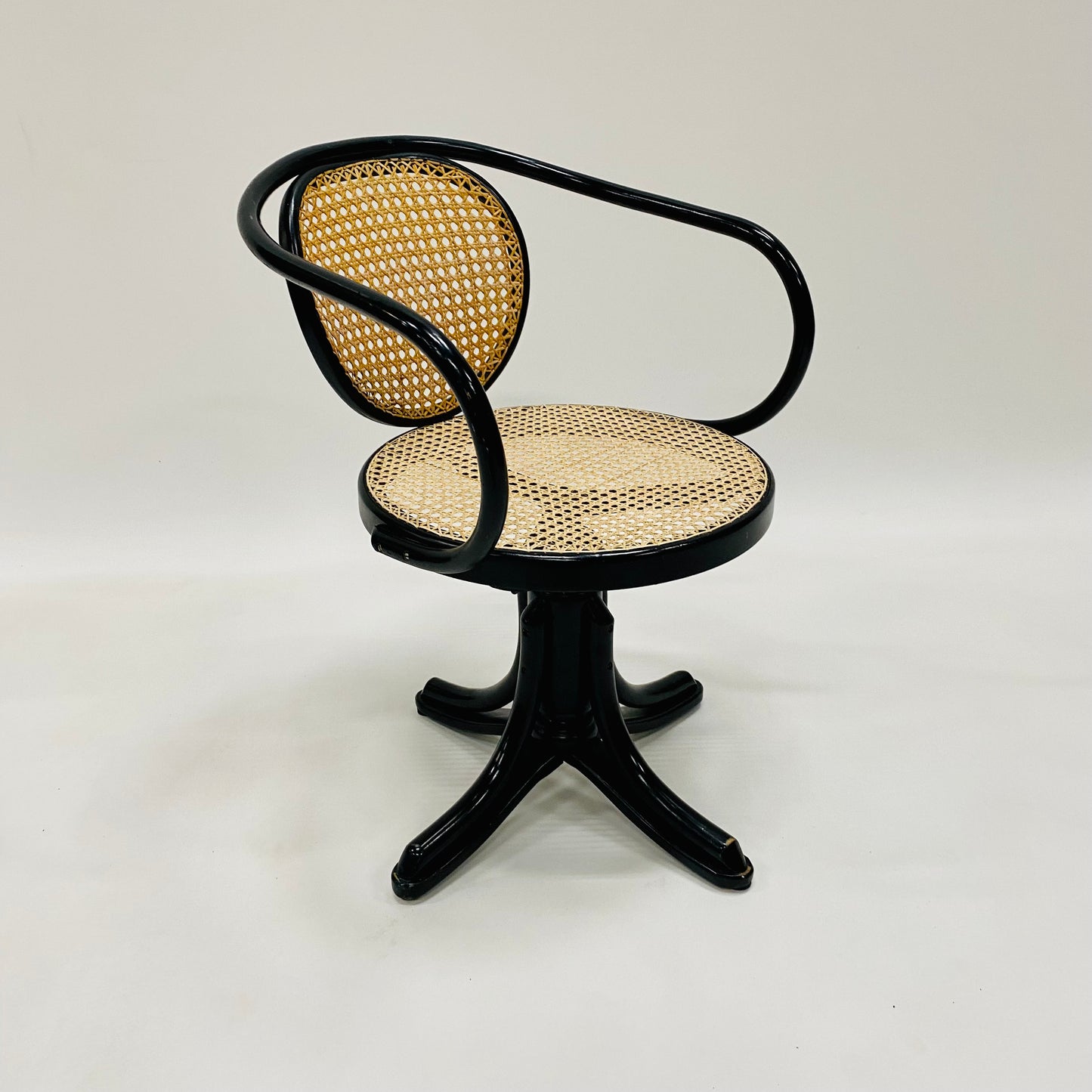 Modell 5501 Bürostuhl von Gebr. Thonet für Zpm Radomsko 1920