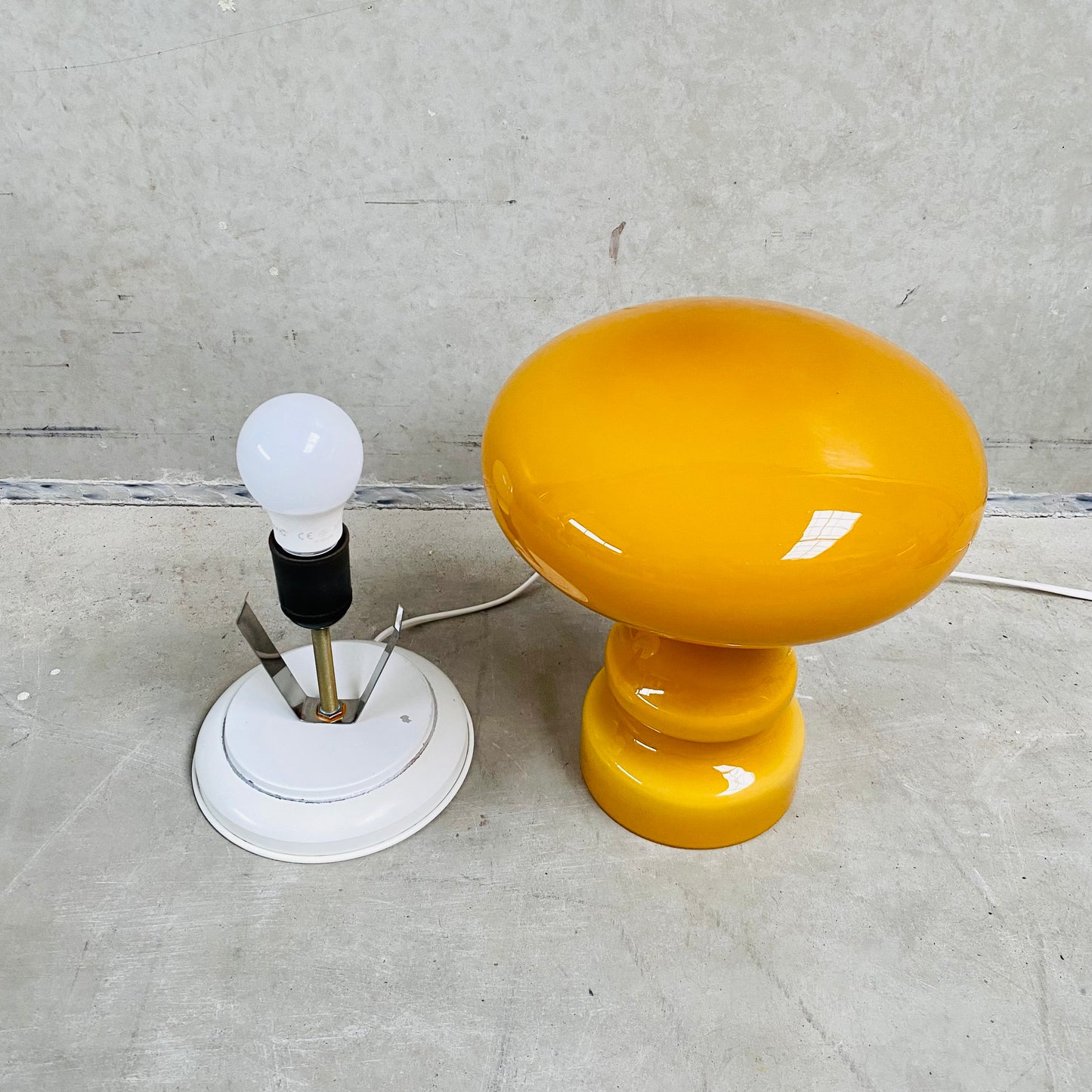 Lampe de table champignon en verre de Murano orange atomique, Italie 1970