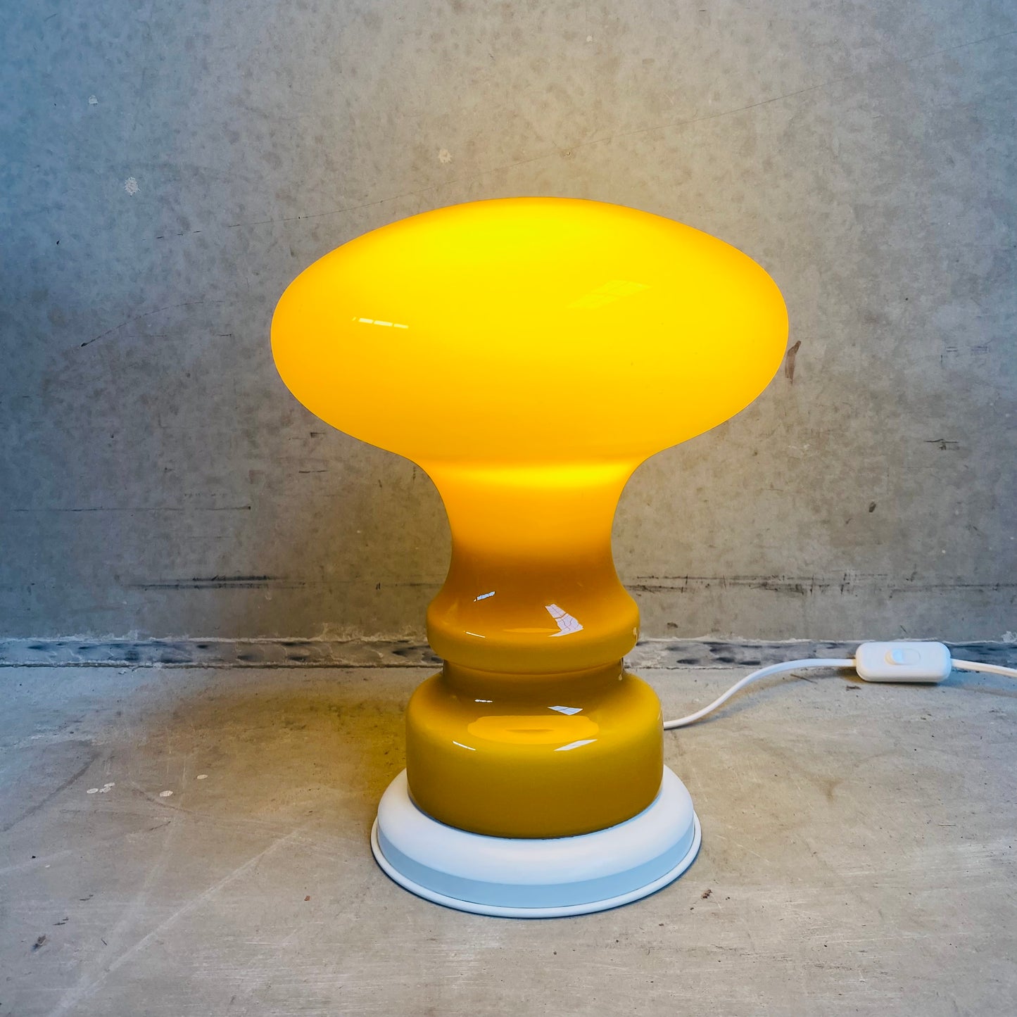 Lampe de table champignon en verre de Murano orange atomique, Italie 1970