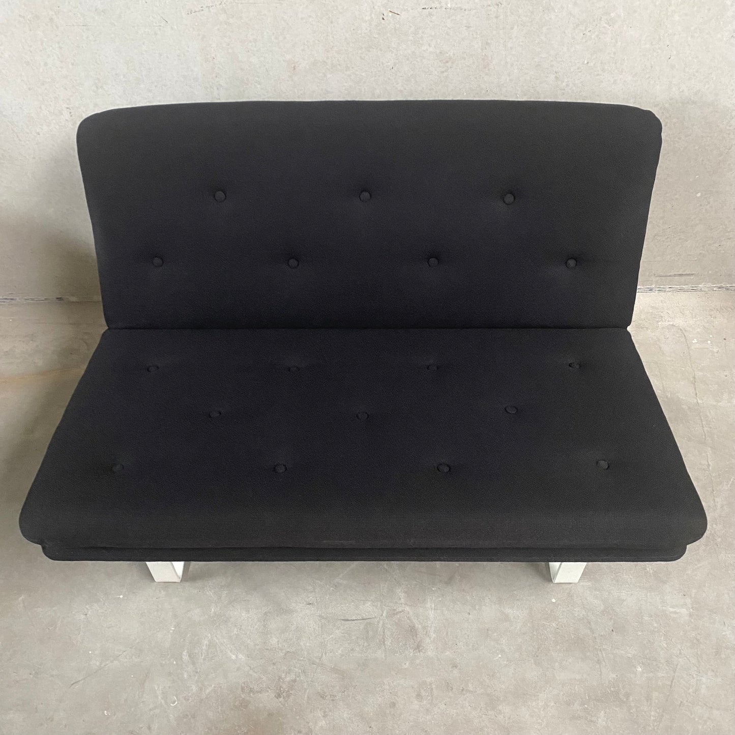BLACK 2-SEATER SOFA "C684" BY KHO LIANG IE FOR ARTIFORT, NETHERLANDS 1960S