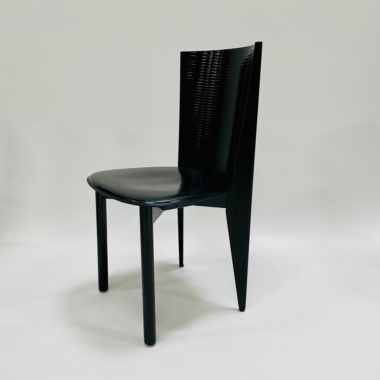 Satz von 4 schwarz lackierten Esszimmerstühlen für Calligaris, Italien 1980