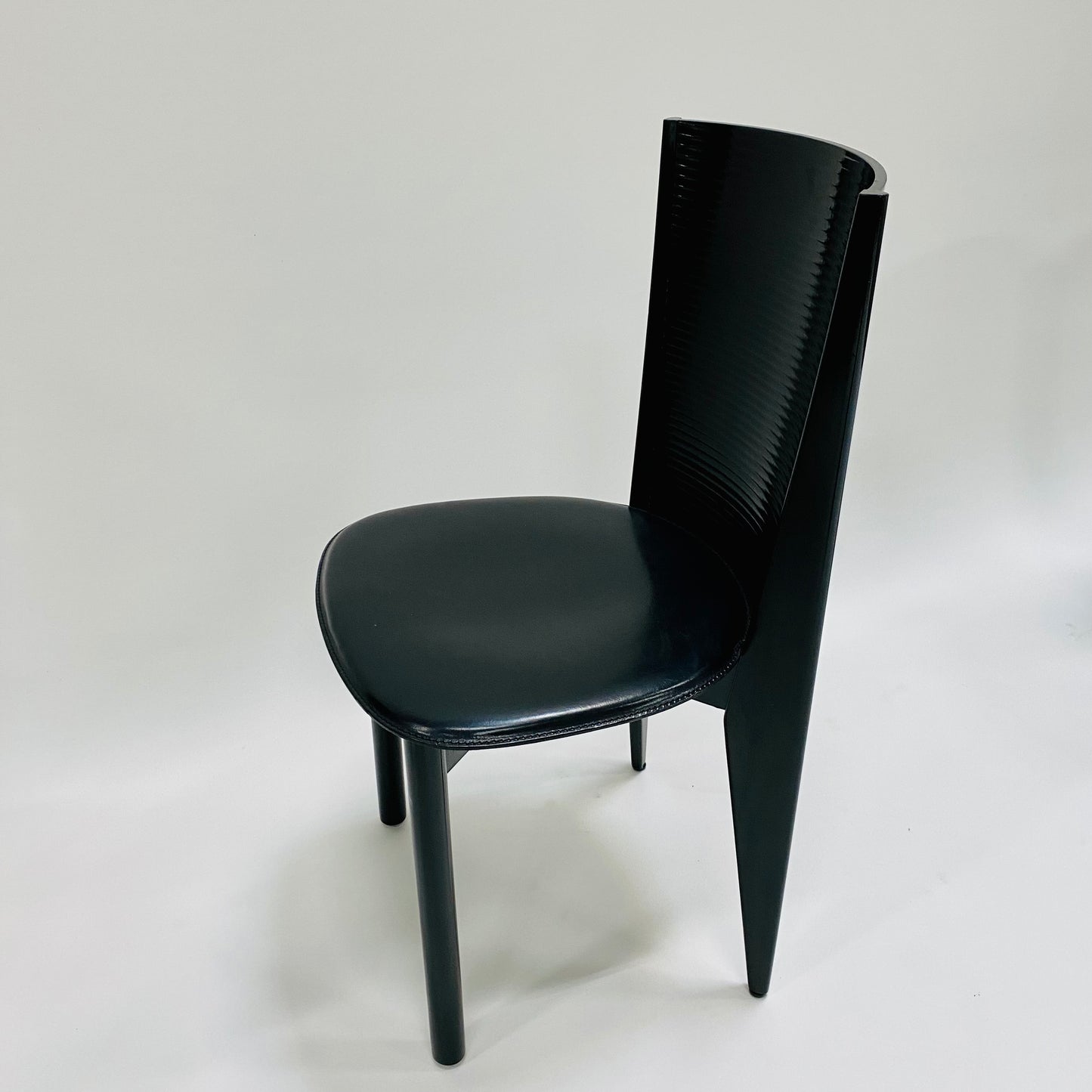 Satz von 4 schwarz lackierten Esszimmerstühlen für Calligaris, Italien 1980