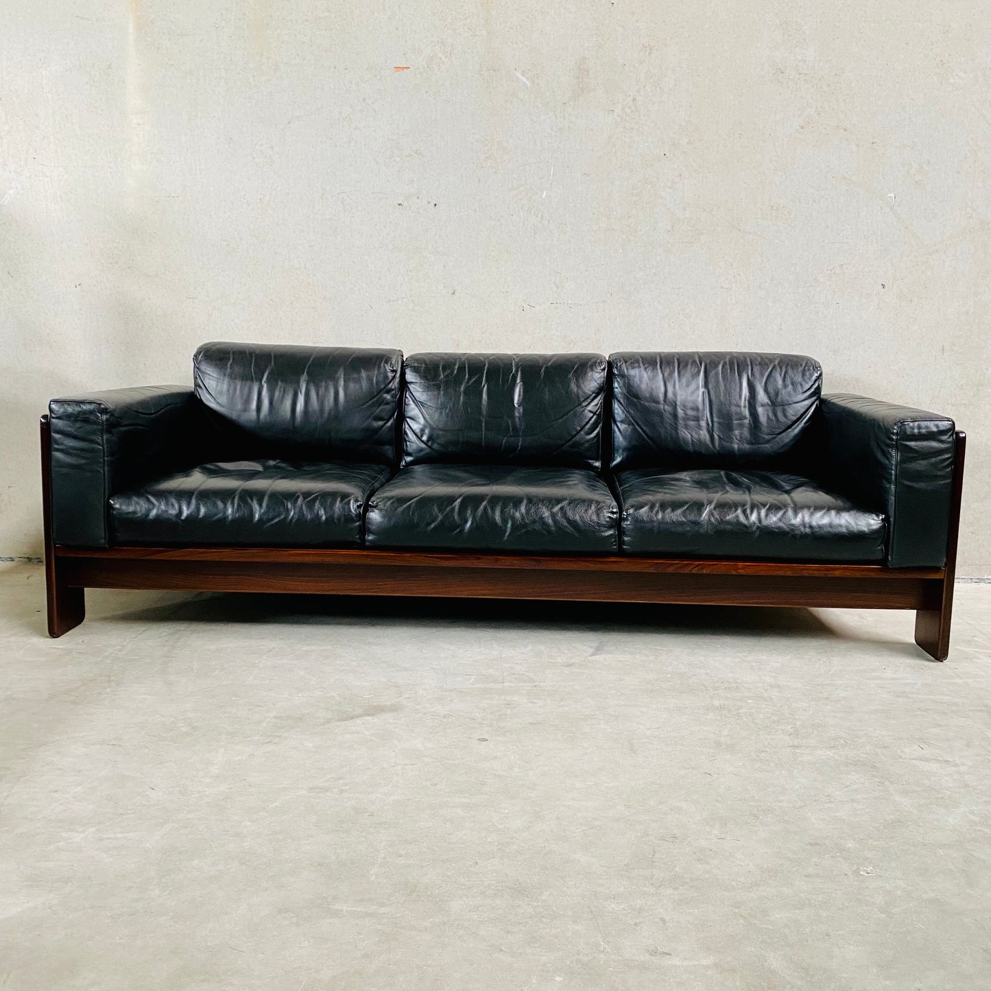 Schwarzes Ledersofa „Bastiano“, 3-Sitzer, von Tobia Scarpa für Knoll, Italien, 1960