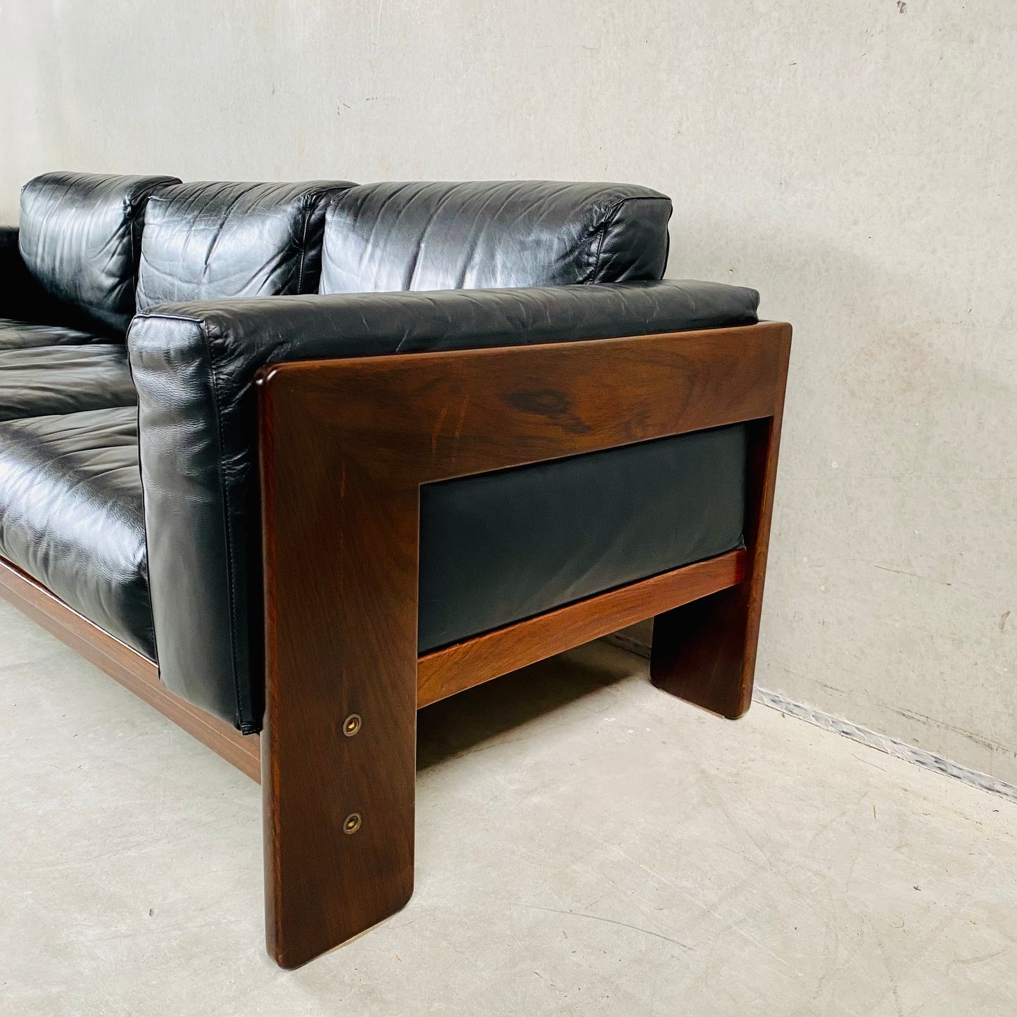 Schwarzes Ledersofa „Bastiano“, 3-Sitzer, von Tobia Scarpa für Knoll, Italien, 1960