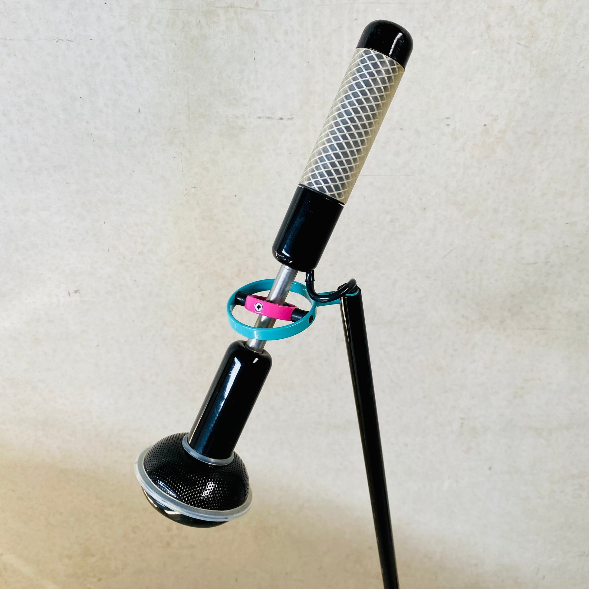 BLACK 'GRIP' FLOOR LAMP BY ACHILLE CASTIGLIONI FOR FLOS, 1980S