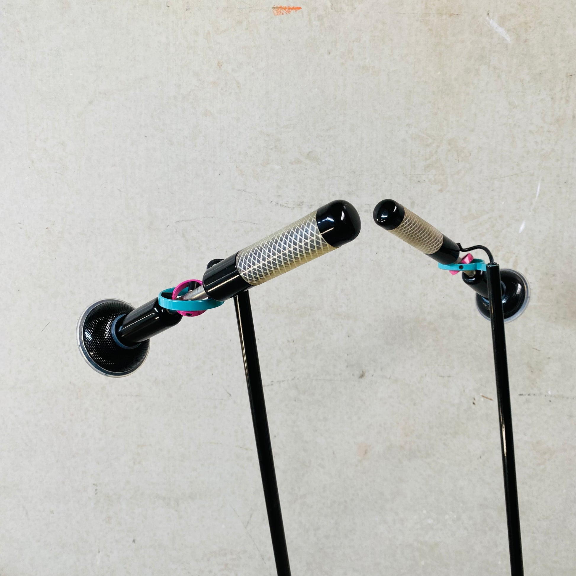 BLACK 'GRIP' FLOOR LAMP BY ACHILLE CASTIGLIONI FOR FLOS, 1980S