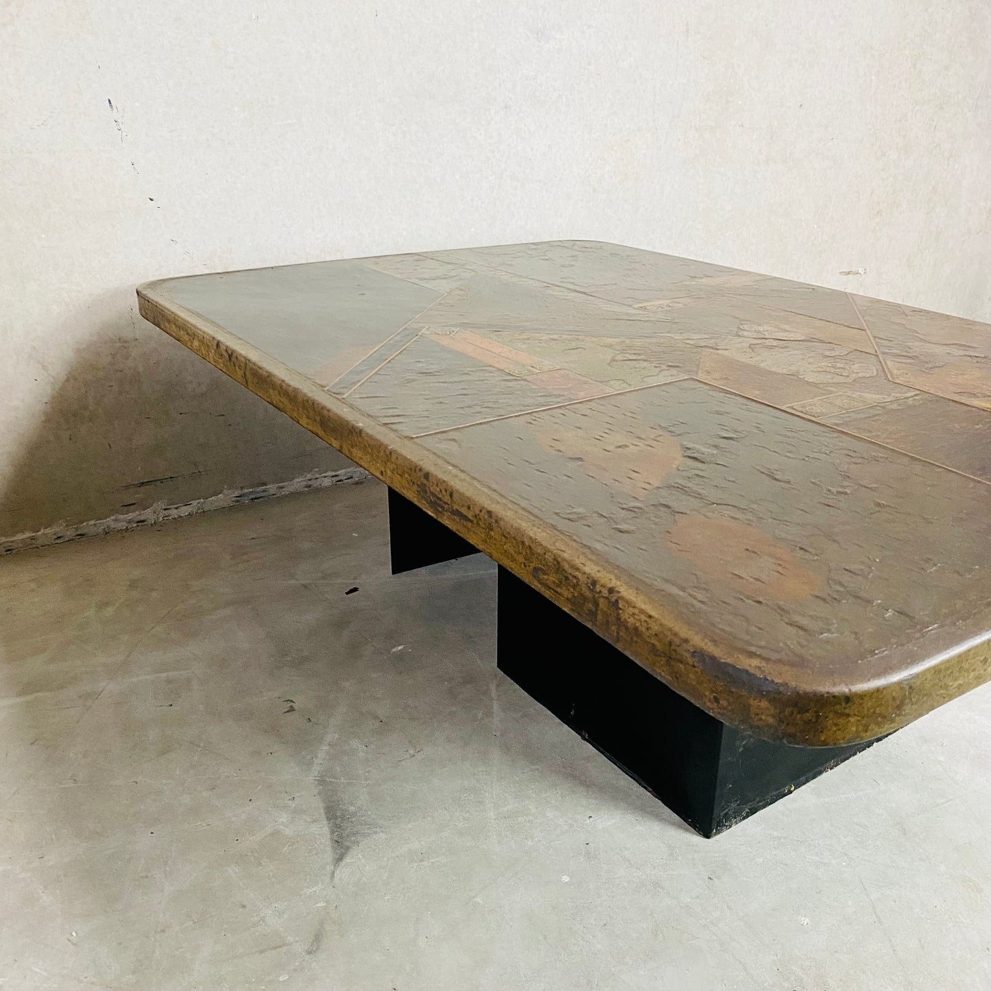 Brutalistischer Couchtisch, entworfen und hergestellt von A. Stam, Niederlande, 1989
