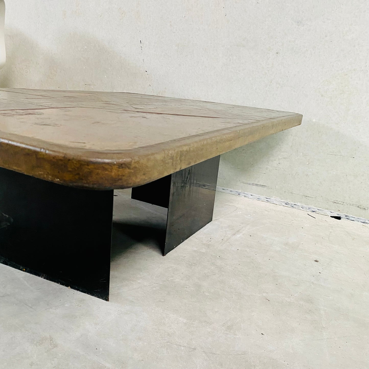 Brutalistischer Couchtisch, entworfen und hergestellt von A. Stam, Niederlande, 1989
