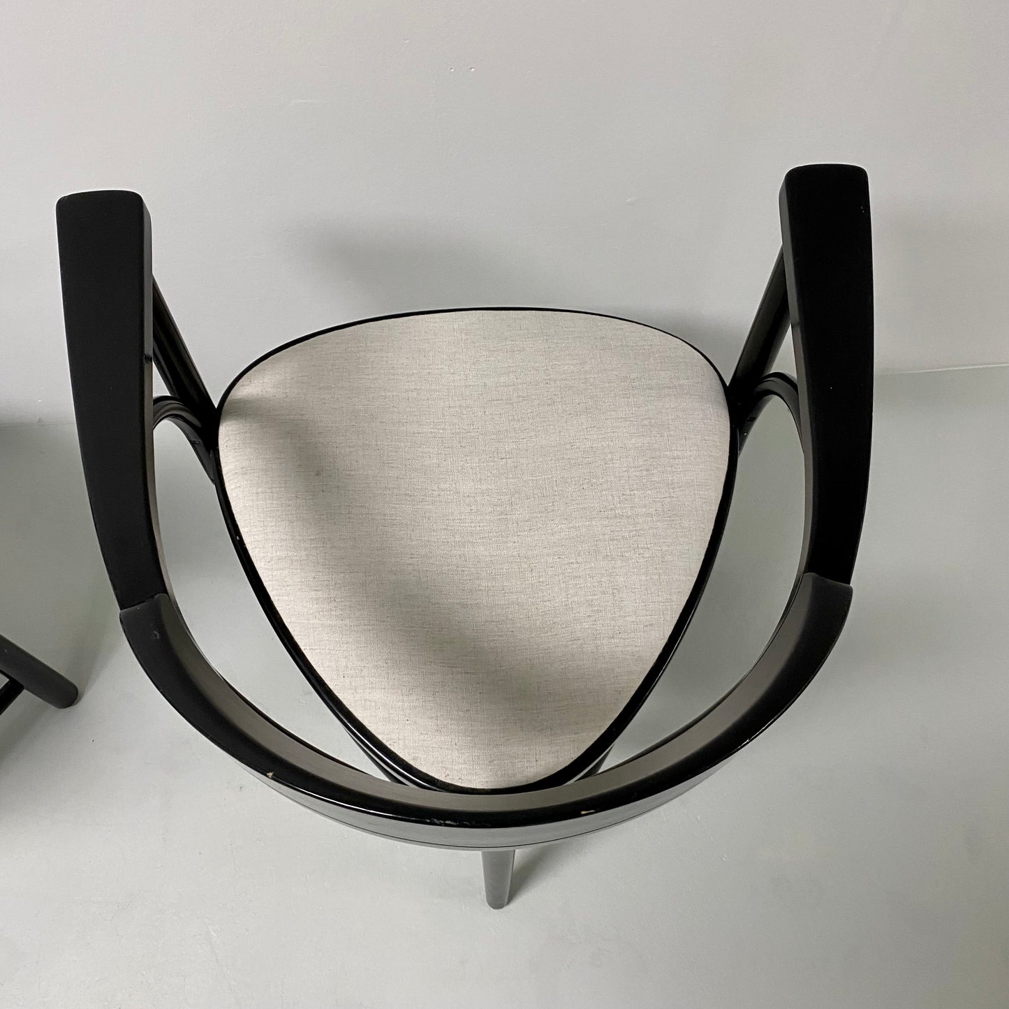 Thonet Modell 81 Schwarze Jugendstil-Esszimmerstühle aus Bugholz, Deutschland 1989