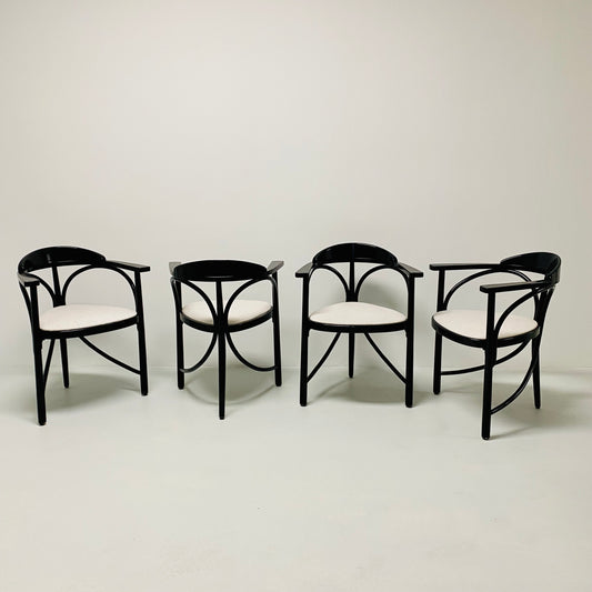 Thonet Modell 81 Schwarze Jugendstil-Esszimmerstühle aus Bugholz, Deutschland 1989