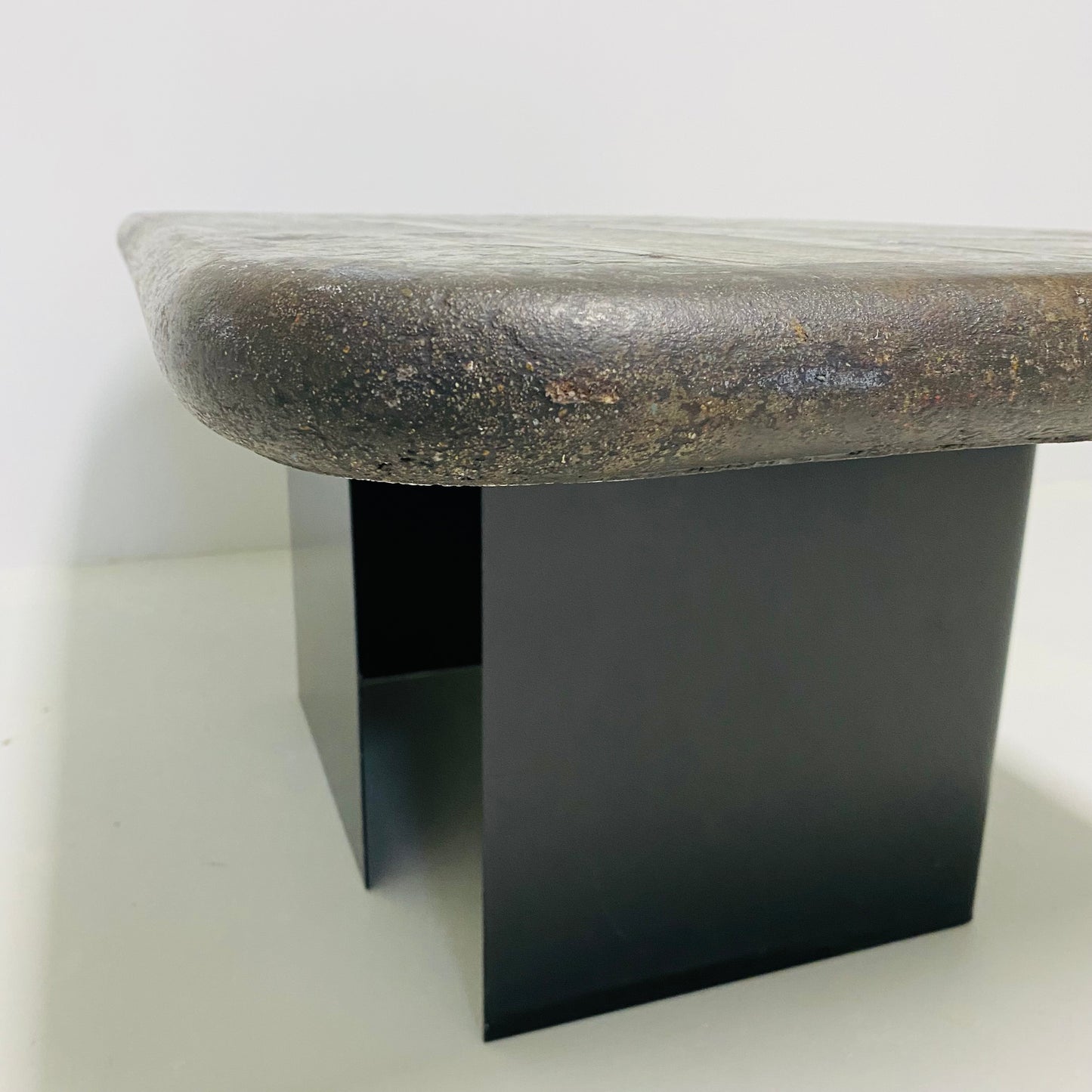 Brutalistischer Couchtisch des Bildhauers Paul Kingma, Niederlande, 1989