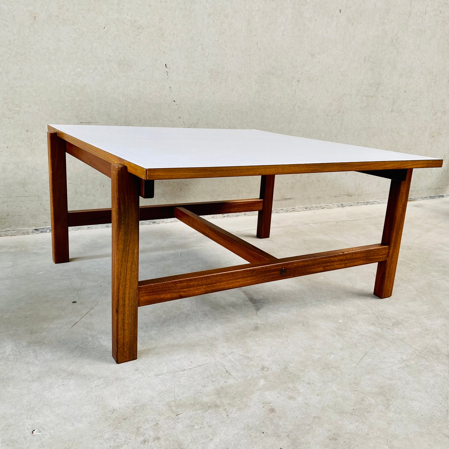 Couchtisch „Ta07“, japanische Serie von Cees Braakman für Pastoe, Niederlande 1960