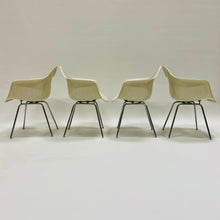 Load image into Gallery viewer, SET OF 4 DAX DINING CHAIRS BY CHARLES &amp; RAY EAMES FOR HERMAN MILLER, USA 1960S www.foundicons.nl
