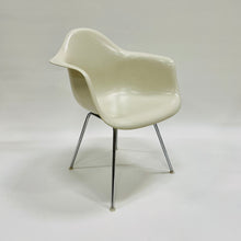 Load image into Gallery viewer, Set of 4 Dax Dining Chairs by Charles &amp; Ray Eames for Herman Miller, USA 1960
