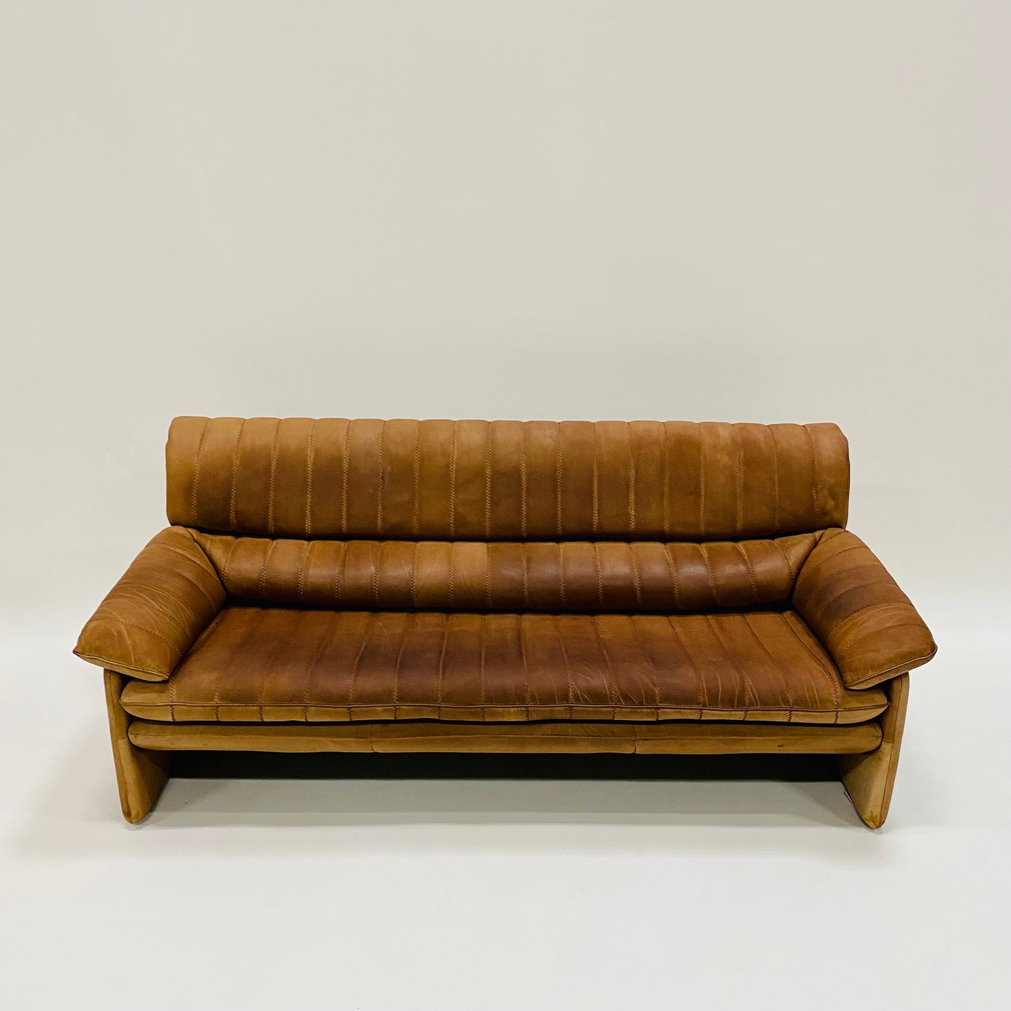 De Sede Ds86 3-Sitzer-Sofa aus cognacfarbenem Nackenleder, Schweiz, 1970