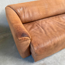 Load image into Gallery viewer, De Sede DS47 3 Seater Bullhide Leather Sofa Switzerland 1970
