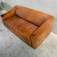 Load image into Gallery viewer, De Sede DS47 3 Seater Bullhide Leather Sofa Switzerland 1970
