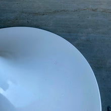 Load image into Gallery viewer, Eero Saarinen White Carrara Marble Tulip Side Table by Knoll, Germany 1960
