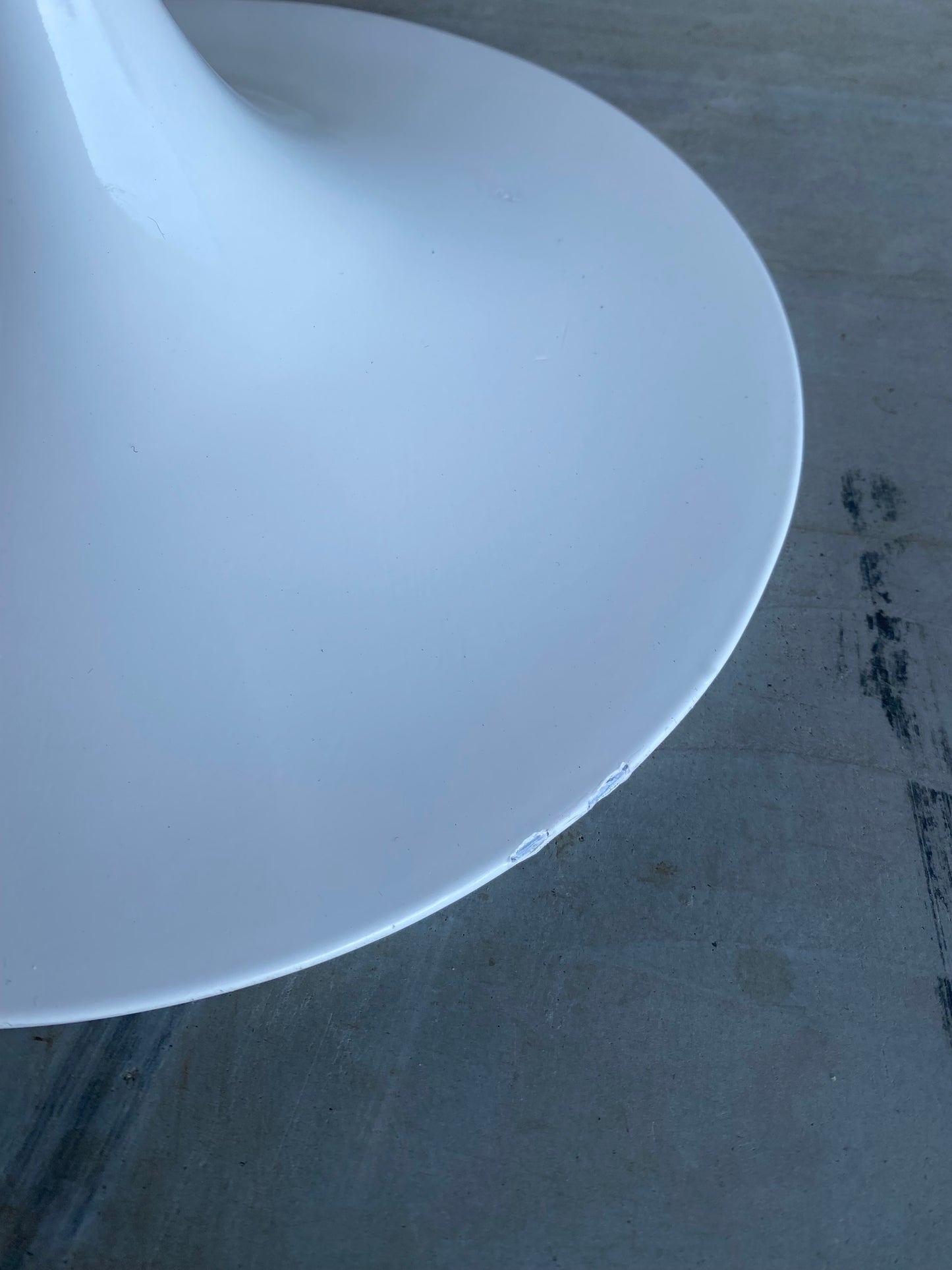 Eero Saarinen Beistelltisch „Tulip“ aus weißem Carrara-Marmor von Knoll, Deutschland, 1960
