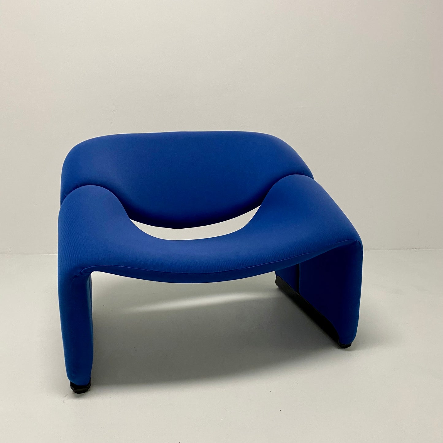 Blauer F598 Groovy M-Stuhl von Pierre Paulin für Artifort 1970