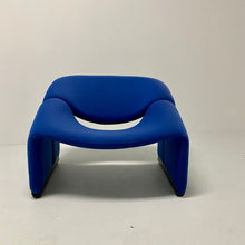 Load image into Gallery viewer, Blue F598 Groovy M-chair by Pierre Paulin for Artifort 1970
