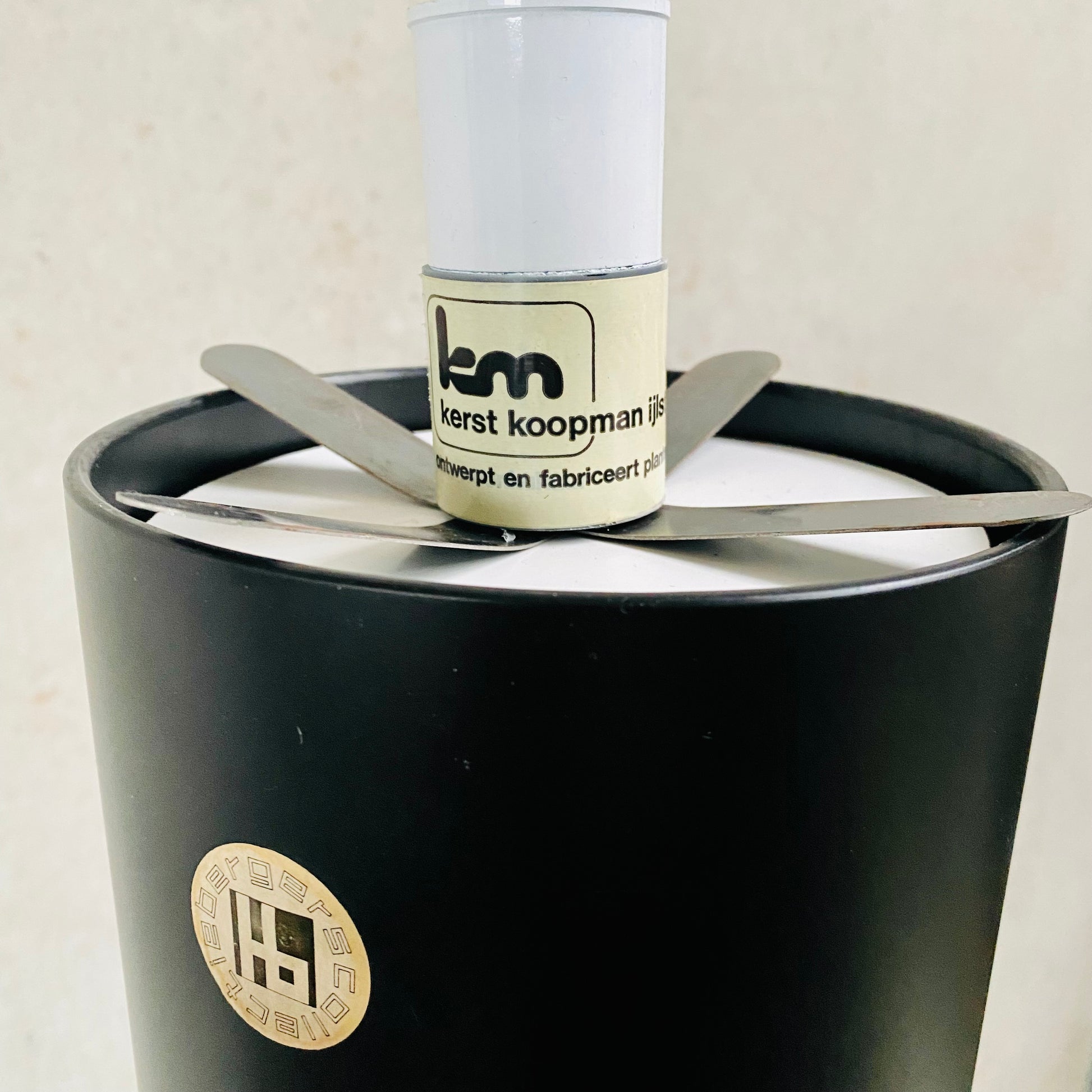 XXL FLOOR LAMP AND PLANT STAND "CLOSE ENCOUNTER" BY KERST KOOPMAN, NETHERLANDS 1980S