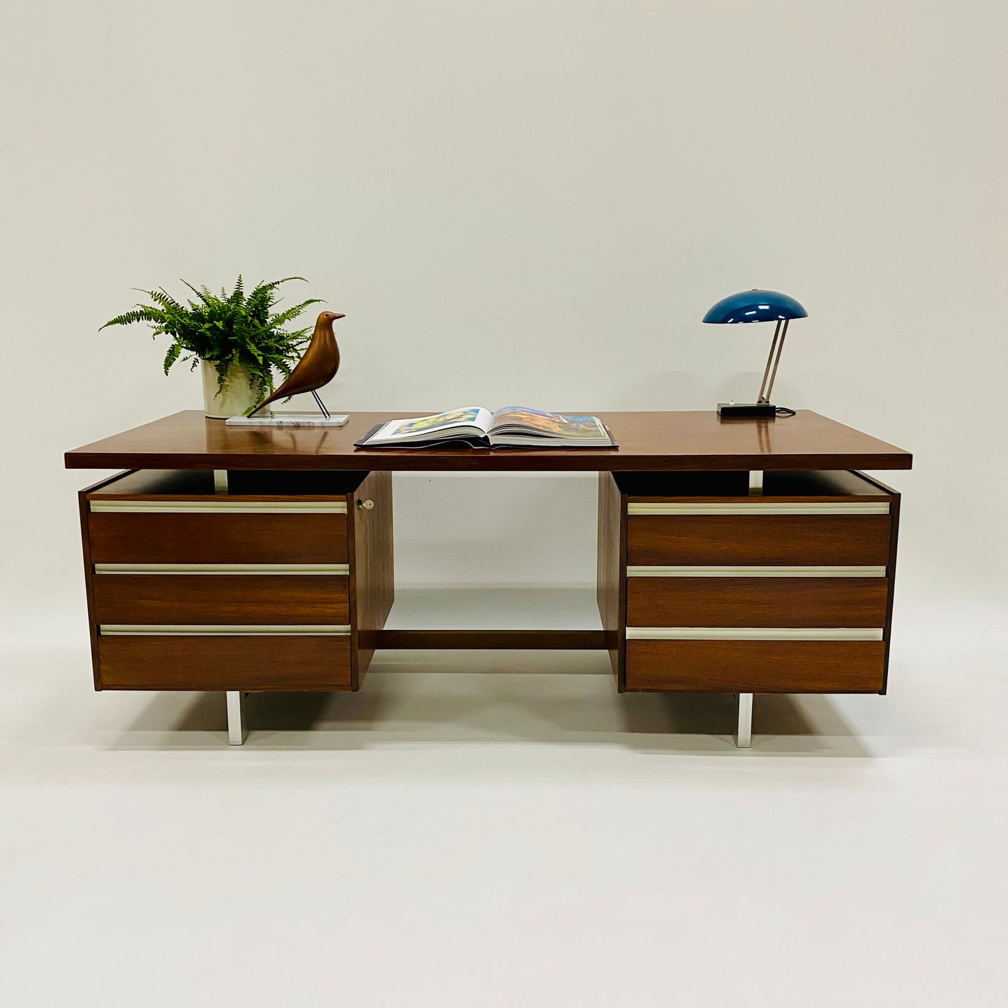 Rosewood Executive Desk von Kho Liang Ie für Fristho, Niederlande, 1950