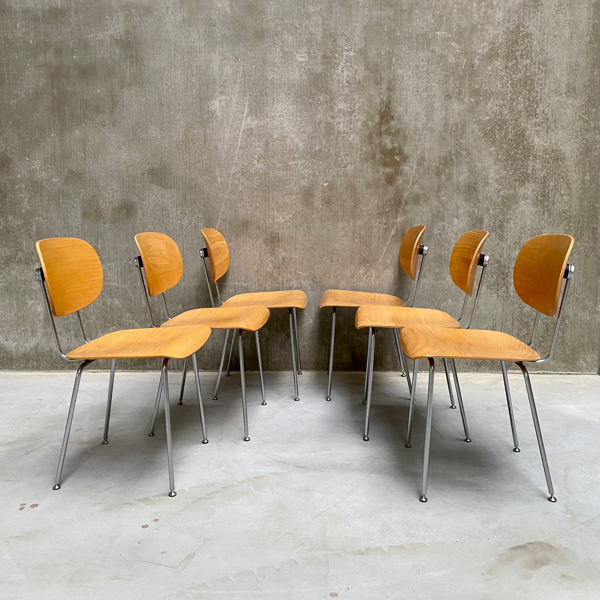 GISPEN 116 DINING SET BY W. RIETVELD FOR GISPEN (VAN DER STROOM), NETHERLANDS