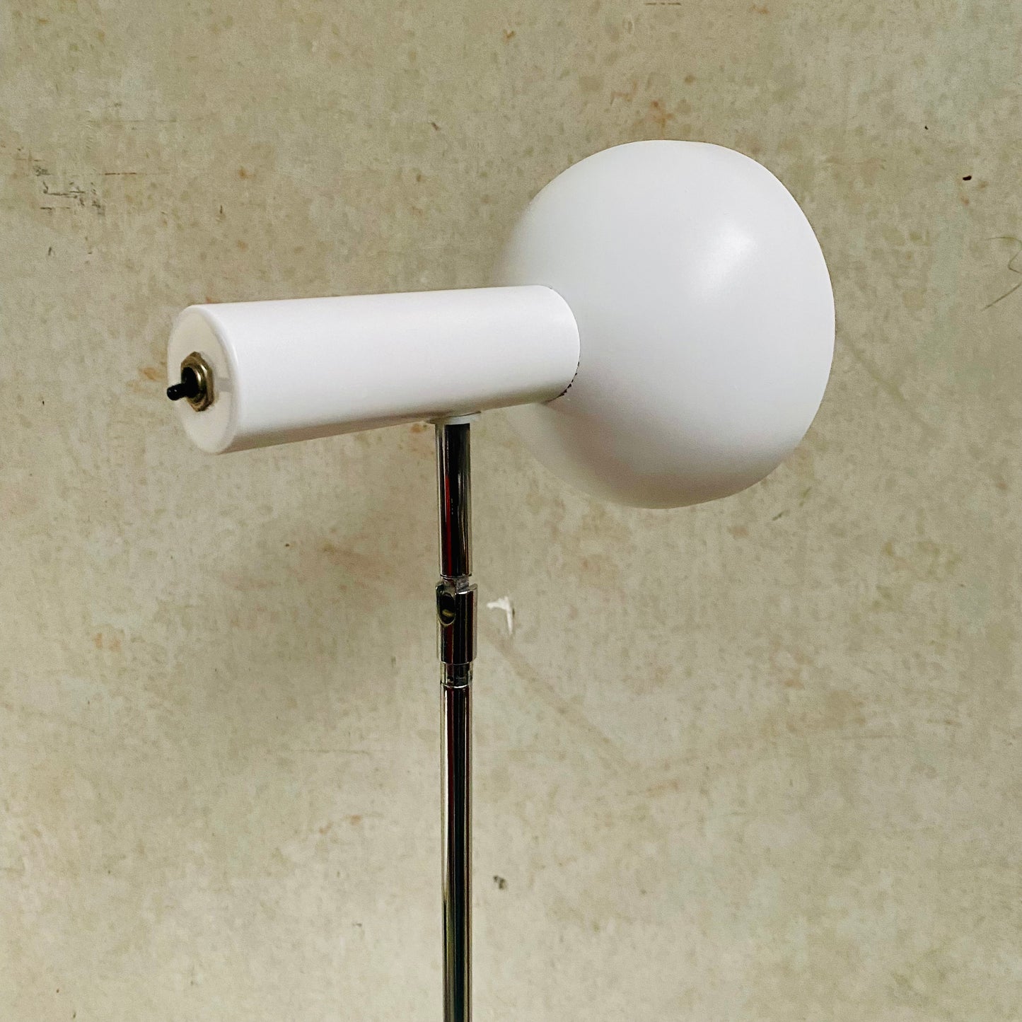 ADJUSTABLE 'BALL IN SOCKET' FLOOR LAMP BY H. BUSQUET FOR HALA ZEIST, 1960S