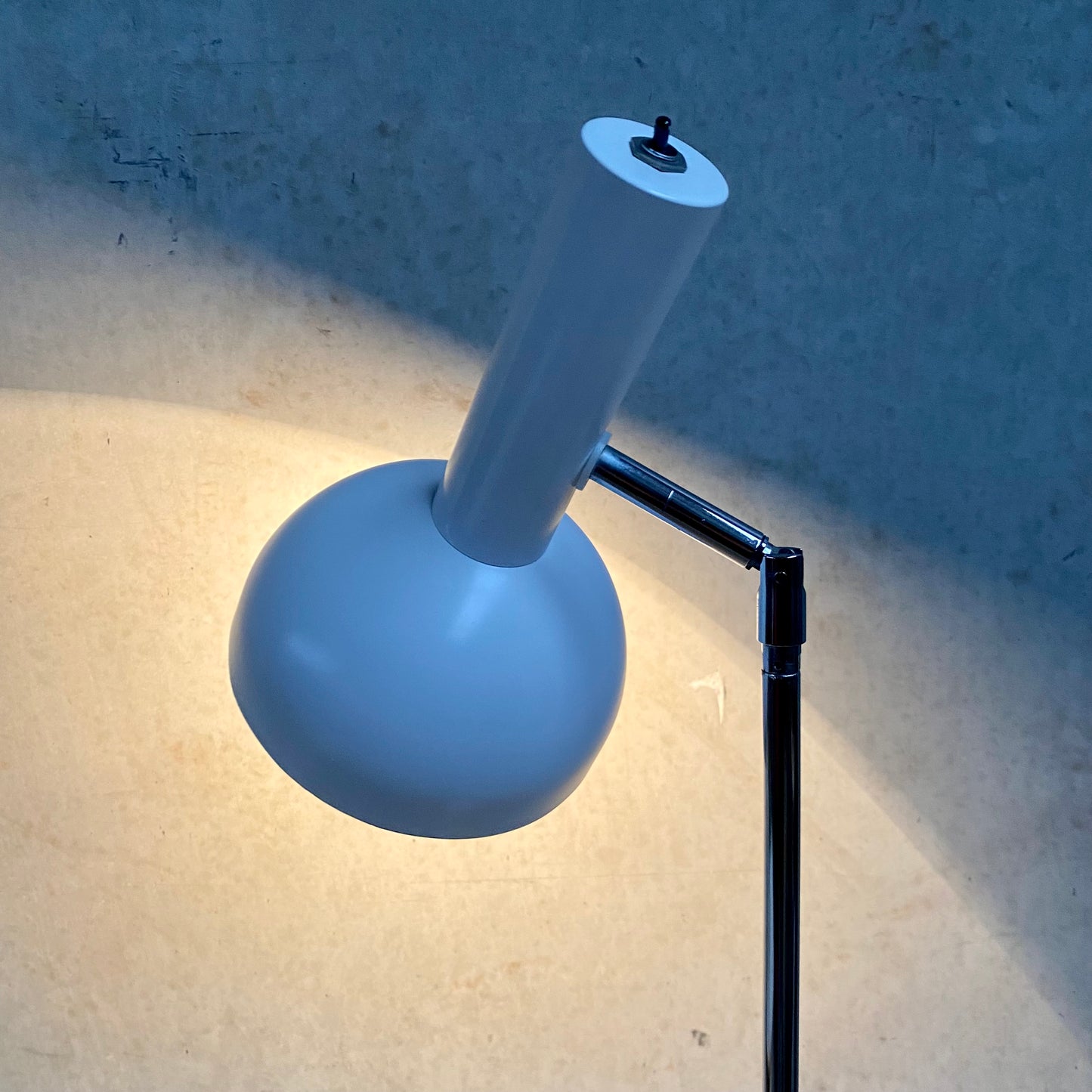 ADJUSTABLE 'BALL IN SOCKET' FLOOR LAMP BY H. BUSQUET FOR HALA ZEIST, 1960S