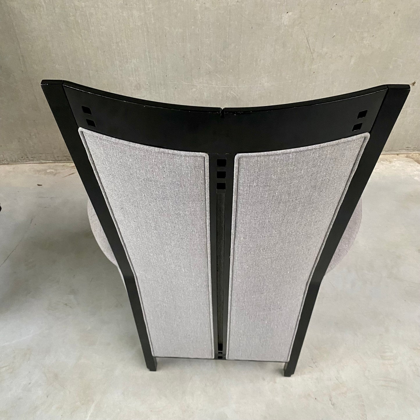 2 fauteuils lounge laqués à dossier haut « Peggy » par Umberto Asnago pour Giorgetti, Italie 1990